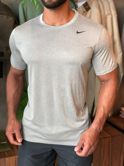 Camiseta Nike Dri-fit Legend Masculina